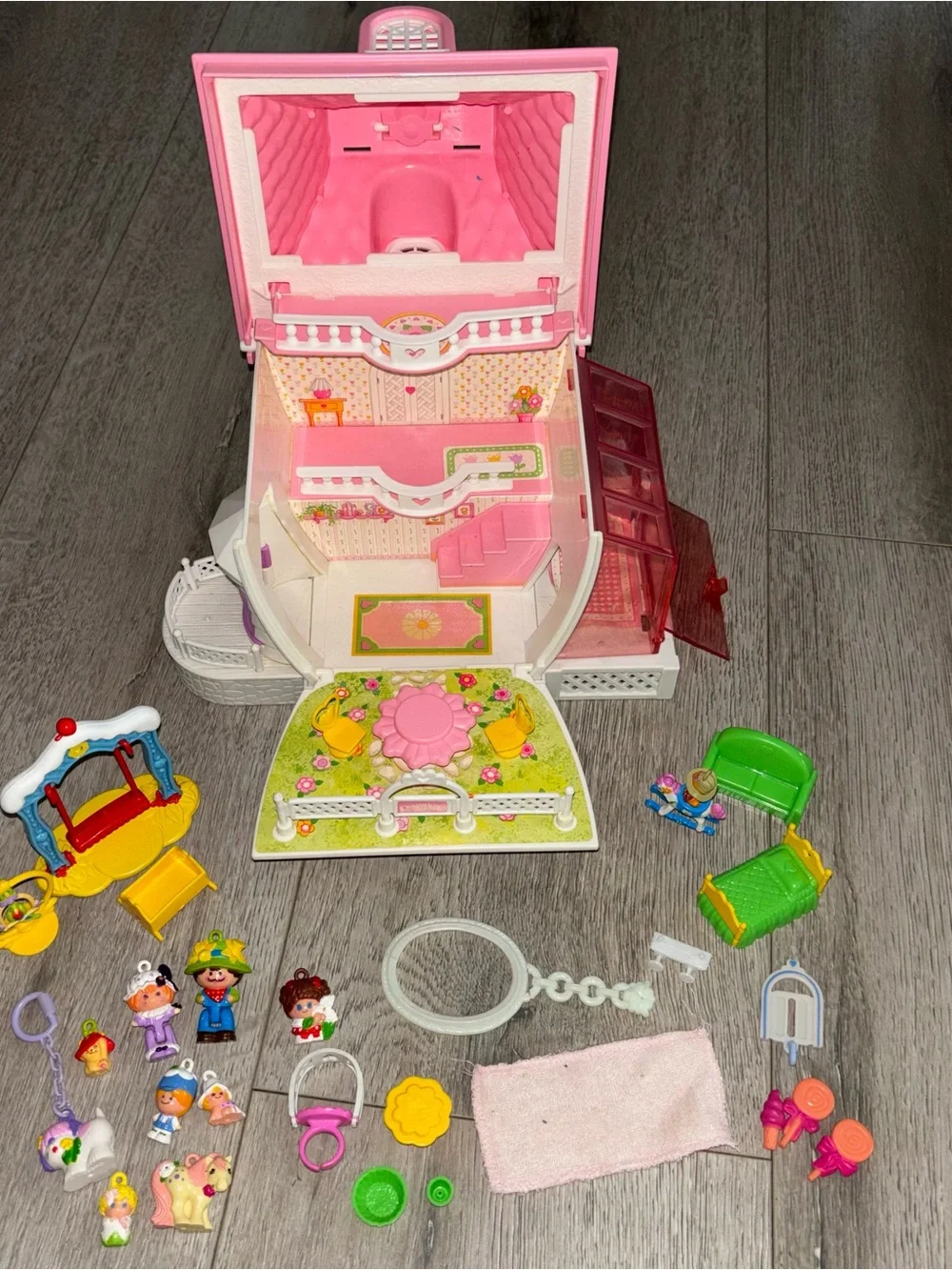 Vintage 1980's CHARMKINS Jewelry House Playset with figures & accessories